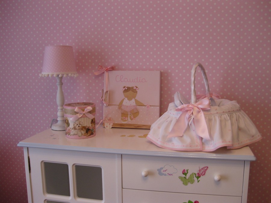 Cómoda pintada a mano - Villalba Interiorismo