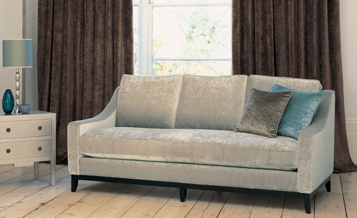 Dobles cortinas de terciopelo - Villalba Interiorismo