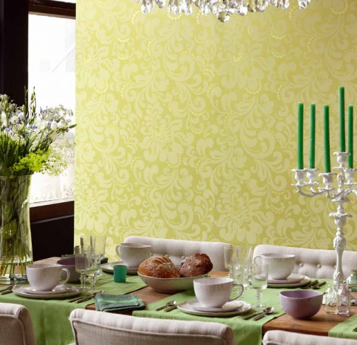 Comedor con papel pintado