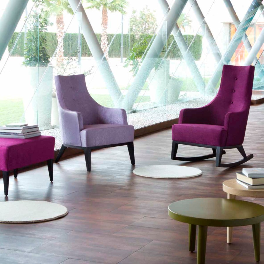 Sillón bajo y balancin modelo Park - Villalba Interiorismo