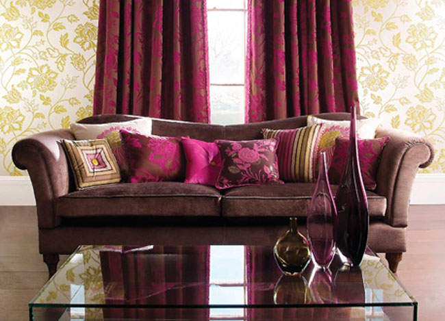 Cojines sofá adamascados - Villalba Interiorismo