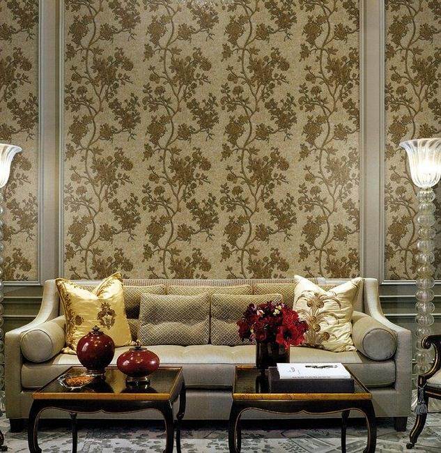 Salón simétrico con papel pintado de Roberto Cavalli - Villalba Interiorismo