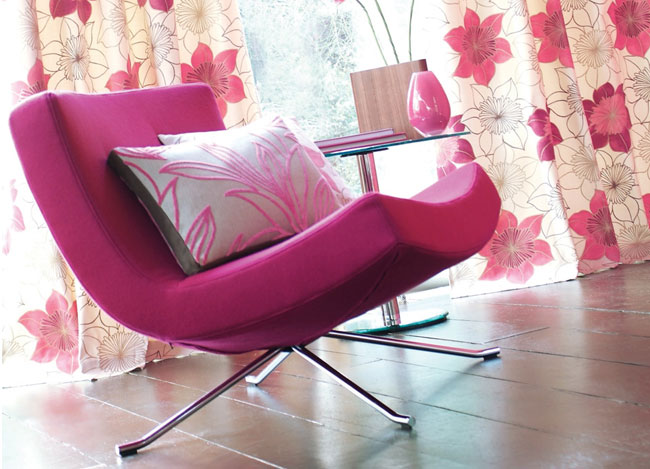 Sillón tapizado en fucsia - Villalba Interiorismo (2)