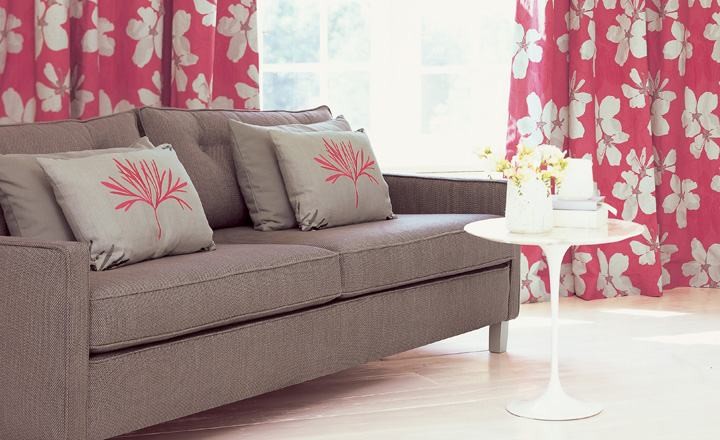 Dobles cortinas estampadas flores - Villalba Interiorismo