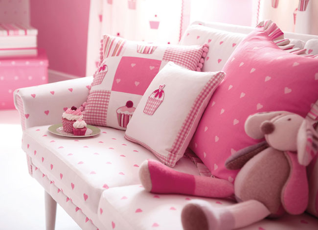 Sofá telas Harlequin - Villalba Interiorismo