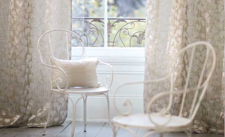 Visillo con dibujo - Villalba Interiorismo