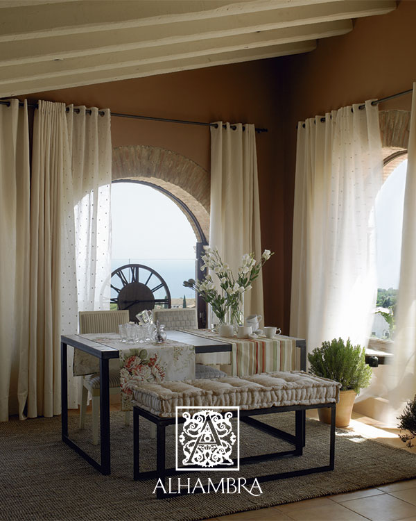 Visillo en ambiente rústico - Villalba Interiorismo