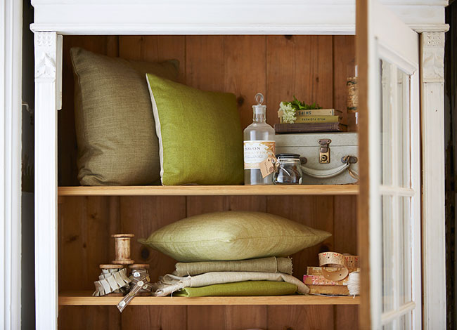 Cojines en verde - Villalba Interiorismo (2)