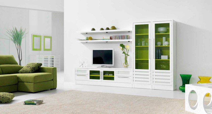 Salón con detalles en verde - Villalba Interiorismo