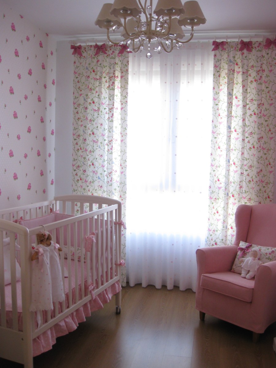 Cortinas para habitaciones de niñas - Villalba Interiorismo