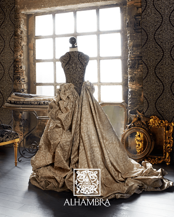 Tela con brillos metálicos  Villalba Interioriorismo