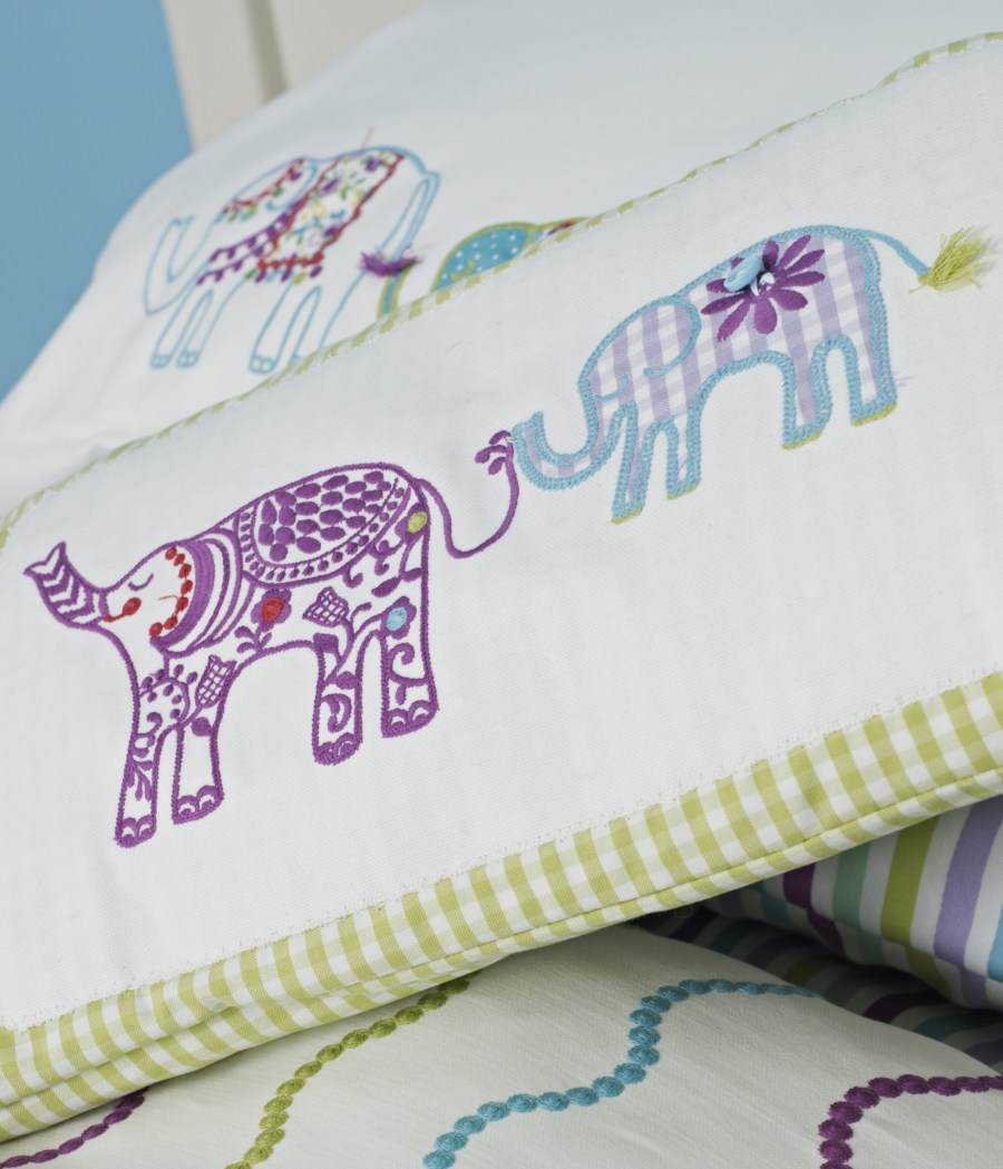 Tela bordada elefantes de Coordonné - Villalba Interiorismo