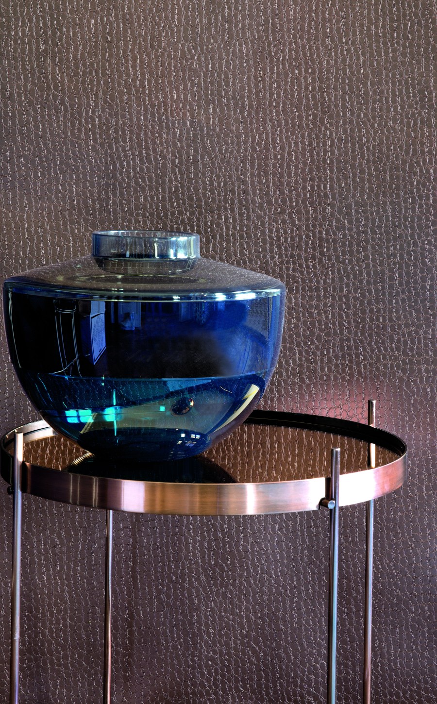 Papel pintado textura lagarto - Villalba Interiorismo