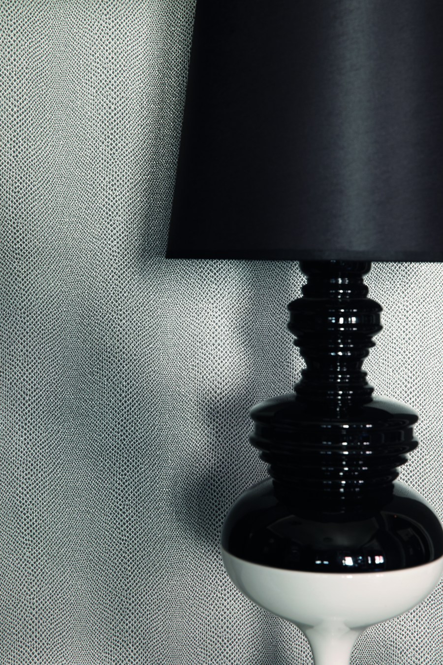 Papel pintado textura serpiente - Villalba Interiorismo