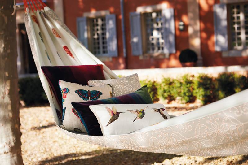 Cojines motivos tropicales - Villalba Interiorismo