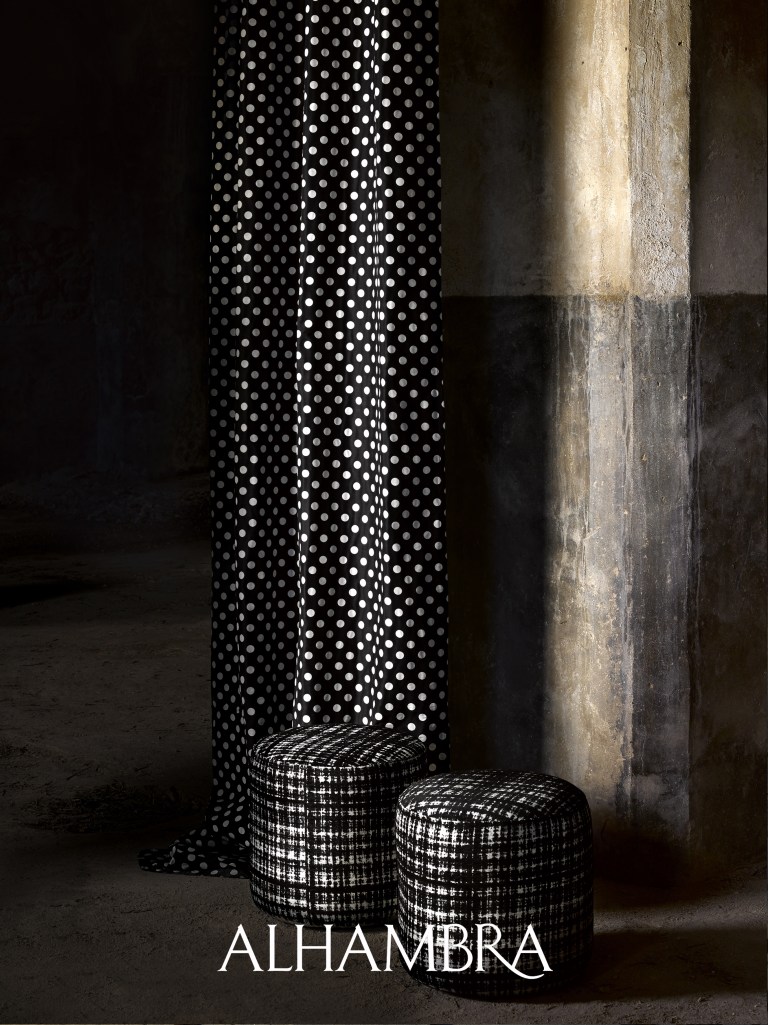 Cortina lunares - Villalba Interiorismo