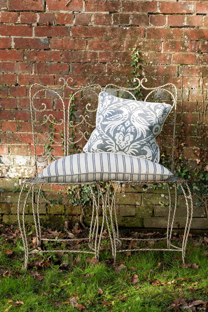 Cojines en azul - Villalba Interiorismo