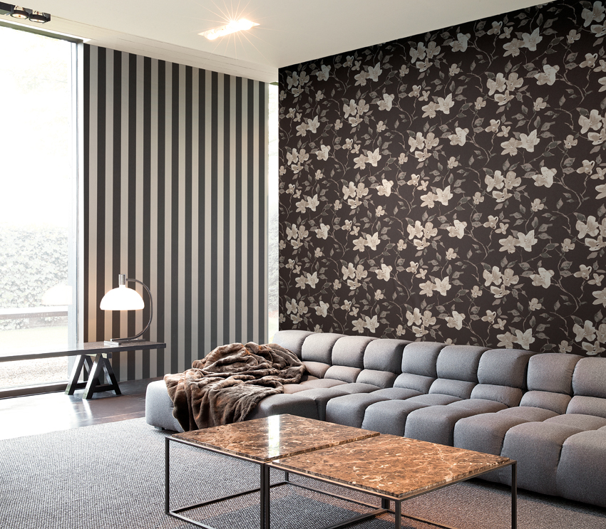 Papel pintado flores blanco y negro - Villalba Interiorismo