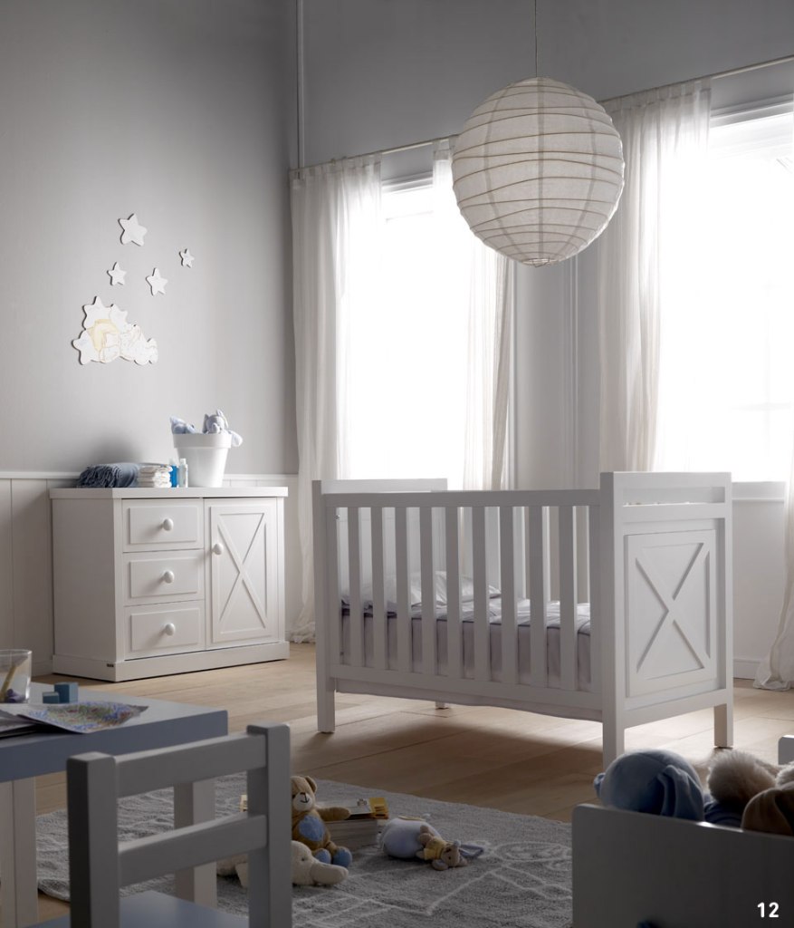 Dormotio bebé en blanco - Villalba Interiorismo