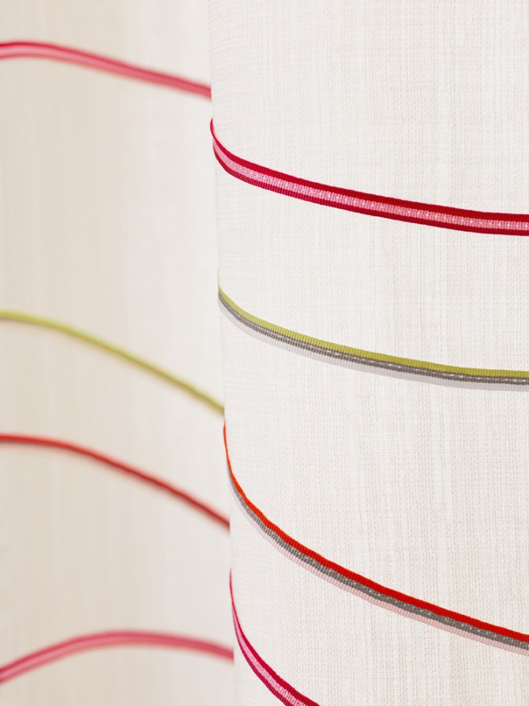 Visillo bordado_Villalba Interiorismo