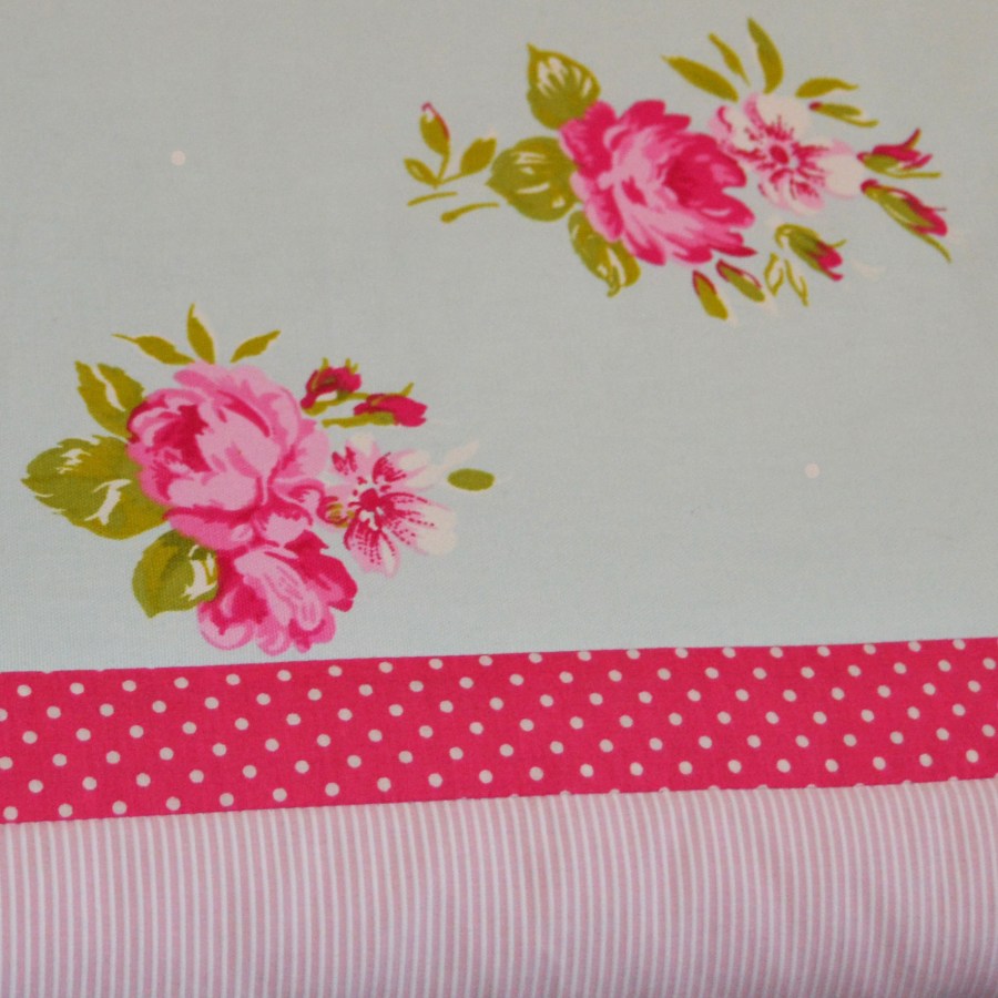 Detalle colcha dormitorio niña - Villalba Inteiorismo