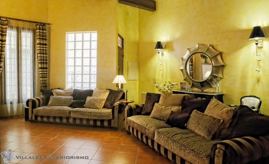 Salón con sofás elegantes - Villalba Interiorismo