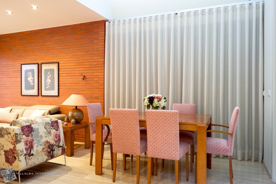 comedor-con-cortina-en-onda-perfecta-villalba-interiorismo